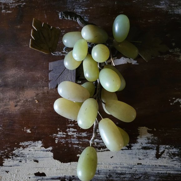 Vintage MCM Jade Grape Cluster Polished Stone Grapes, Stone Fruits - Picture 3 of 5